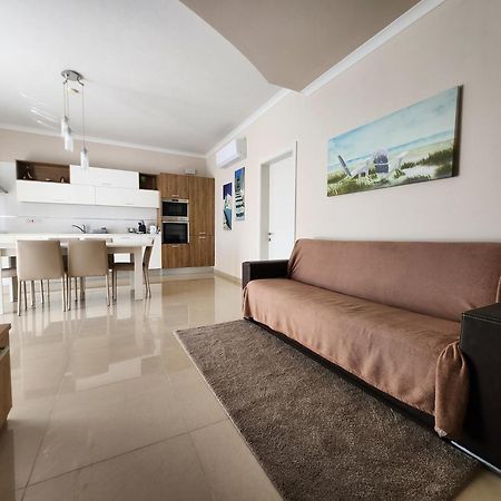Riviera Holiday Apartments - Seafront - Wifi Marsaskala Exterior photo