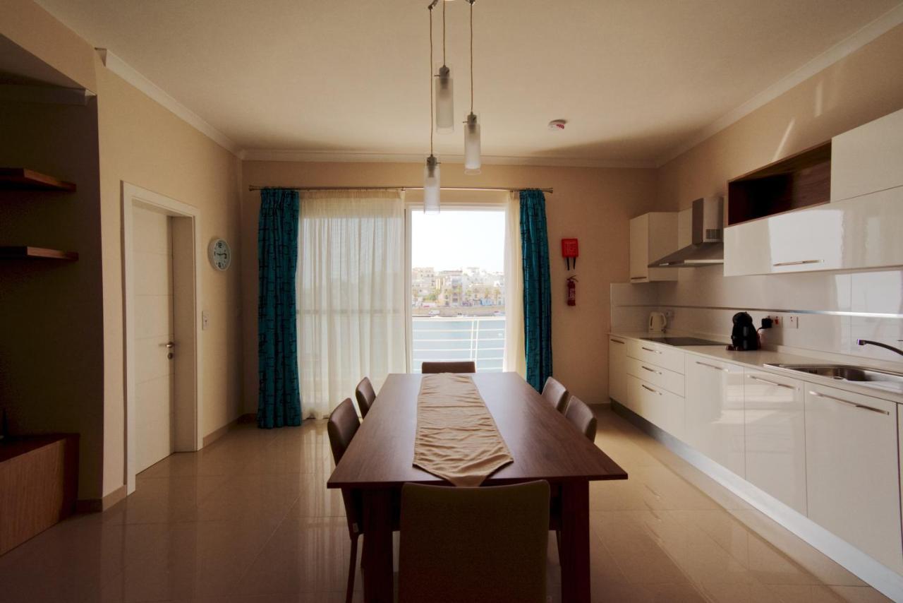 Riviera Holiday Apartments - Seafront - Wifi Marsaskala Exterior photo