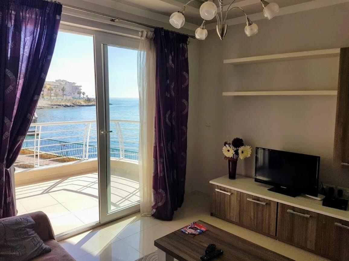 Riviera Holiday Apartments - Seafront - Wifi Marsaskala Room photo